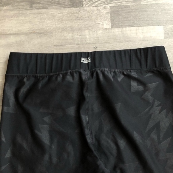 Fila Sport Black Matte Star Burst Capri Leggings L - Picture 6 of 7